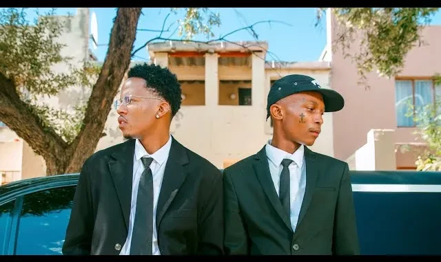 Loatinover Pounds – 123 Block Myself ft. Berry Jive Loatinover Pounds – 123 Block Myself ft. Berry Jive
